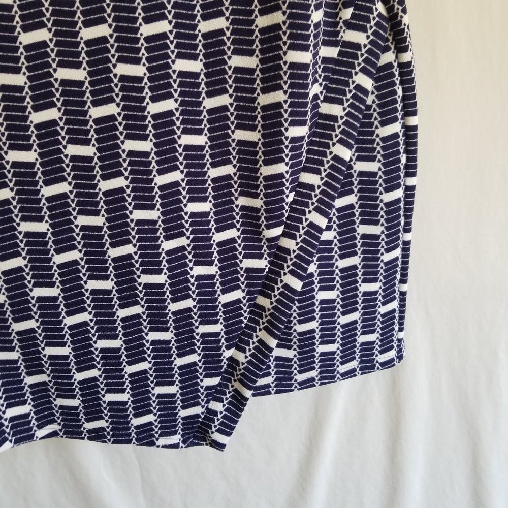 Pink Republic striped detail sleeveless dress size M (110) - Picture 6 of 7